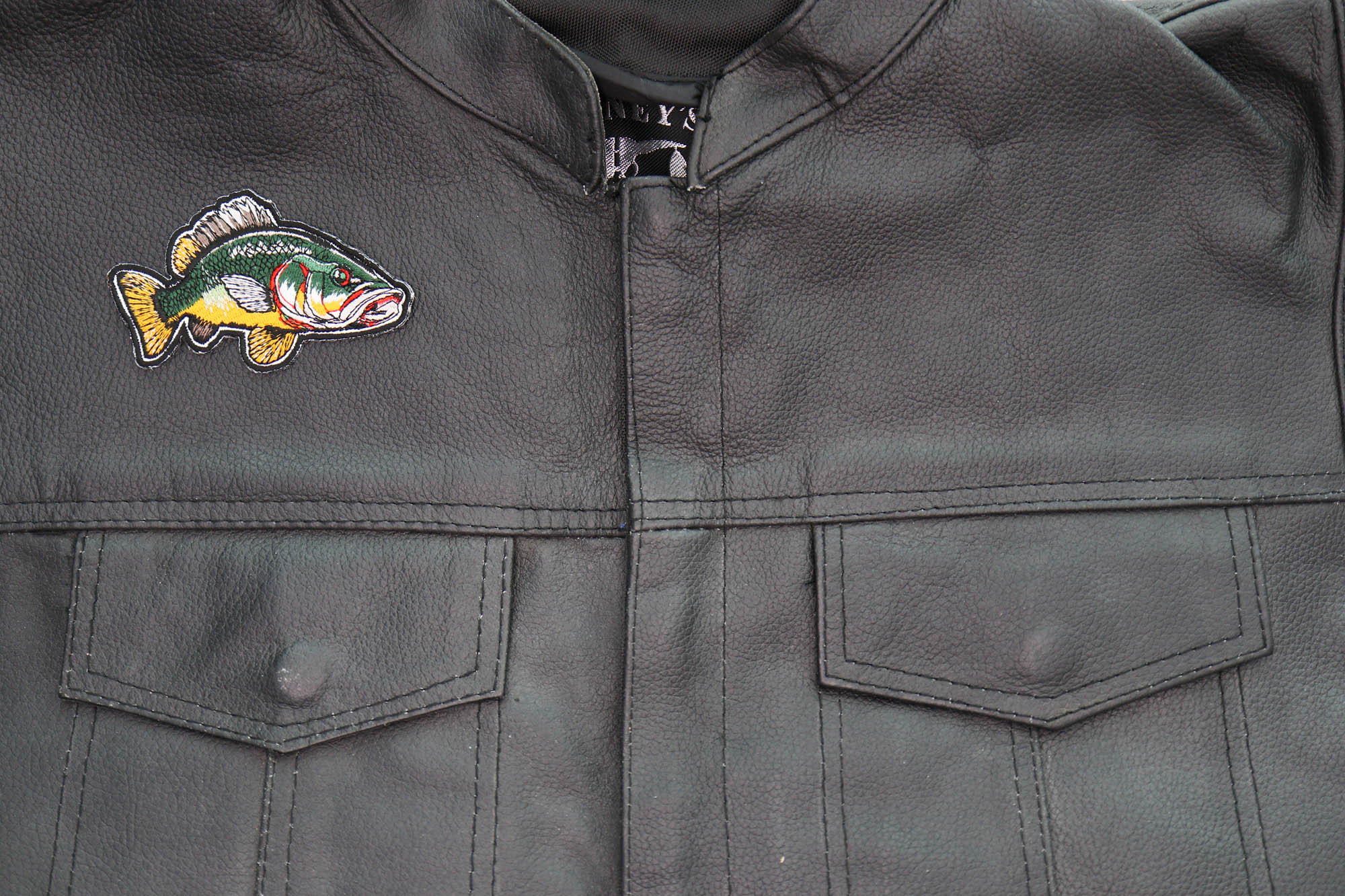 Fish Embroidery Patch – Intricate Embroidered Patch for Jackets, Bags, and More (3.5 x 2 inches )