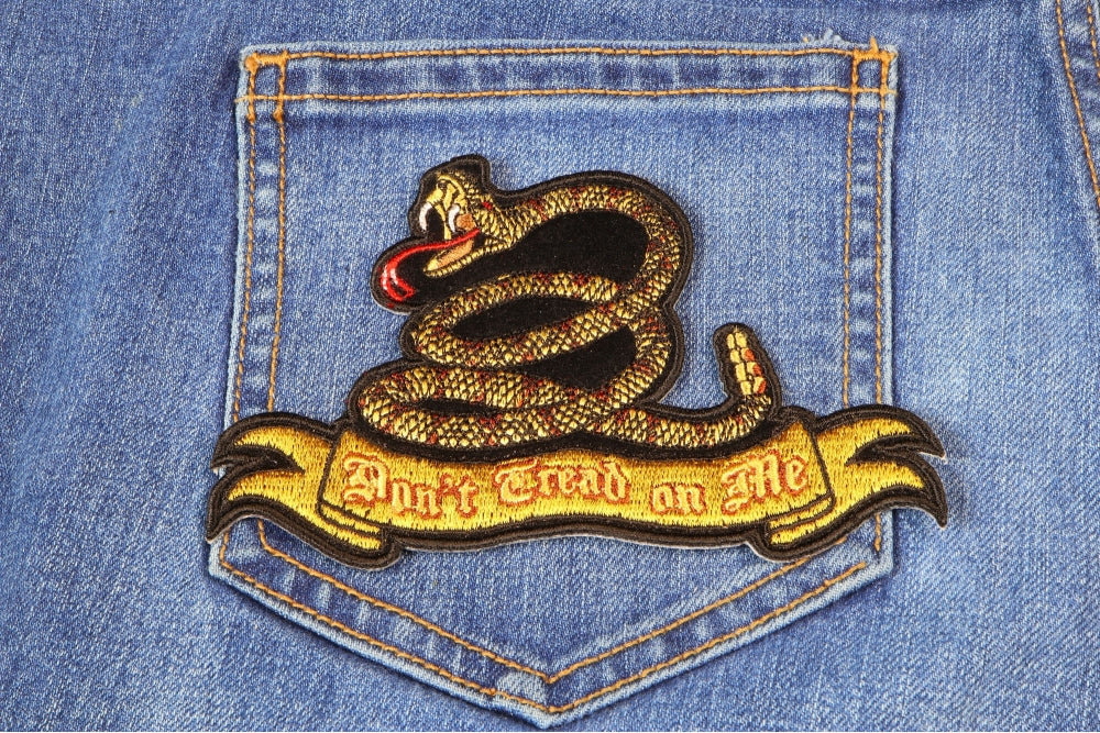 Don't Tread On Me Snake Patch – Small Embroidered Iron-On Patch ( 5 x 4 inches )