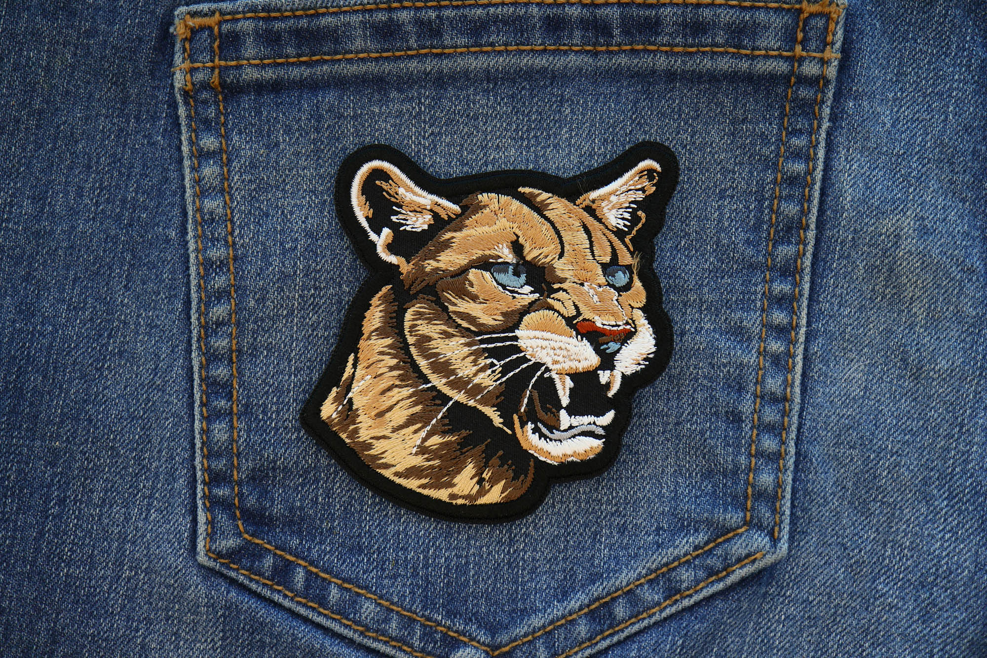 Vicious Cougar Patch – Fierce Embroidered Design  ( 3x3 inches )