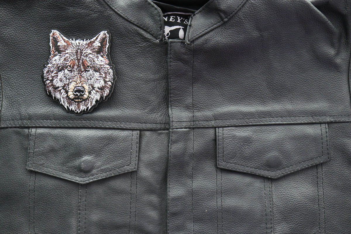 Wolf Embroidered Patch stitching detail